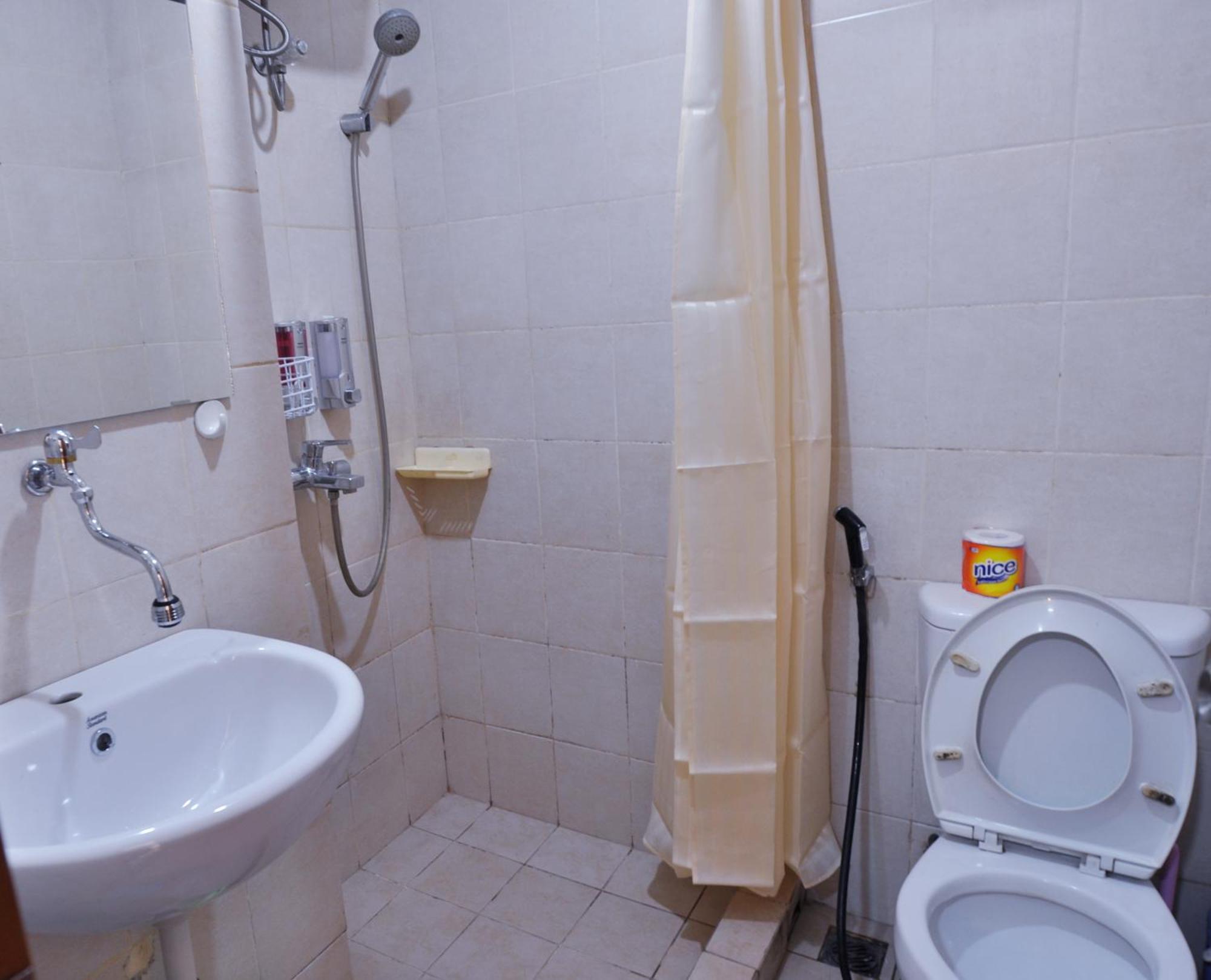 Amazing View Apartment At Kemayoran Jiexpo -Min Stay 3 Nights- Jakarta Buitenkant foto